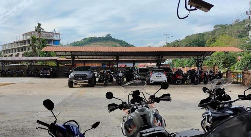 Butterfly Hotel Betong Ban Komo Sip Paet Eksteriør bilde